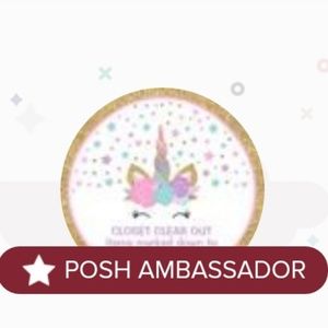 POSHMARK AMBASSADOR + 5 ⭐ Seller!